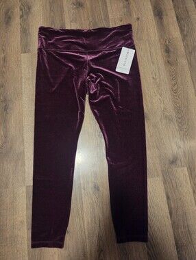 Athleta Velvet Women's Leggings!
